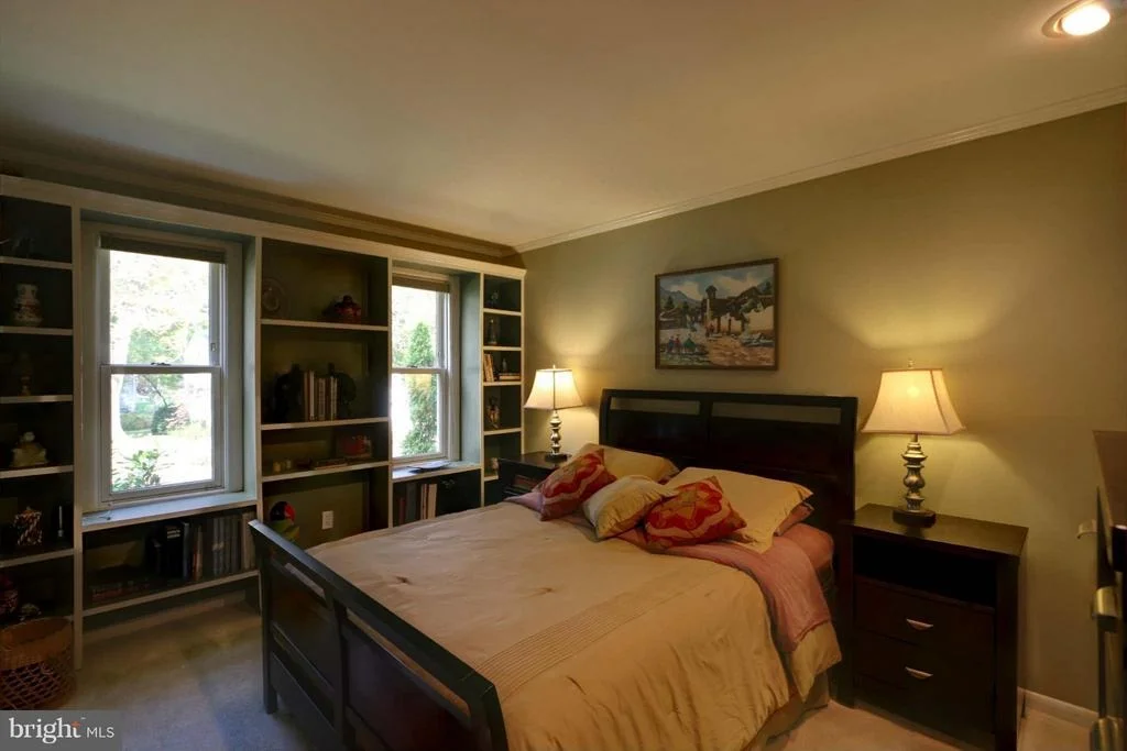 Photo of 6148 CAMELBACK LANE