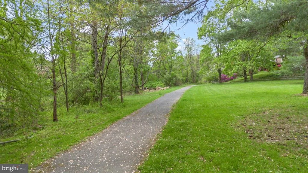 Photo of 3432 FALLING GREEN ROAD