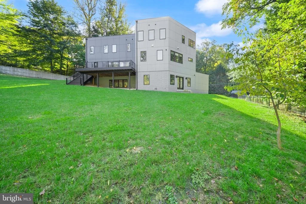 Photo of 3525 GLENBROOK ROAD