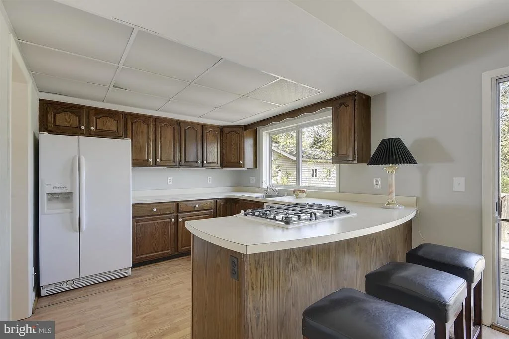 Photo of 8305 RAYMOND LANE