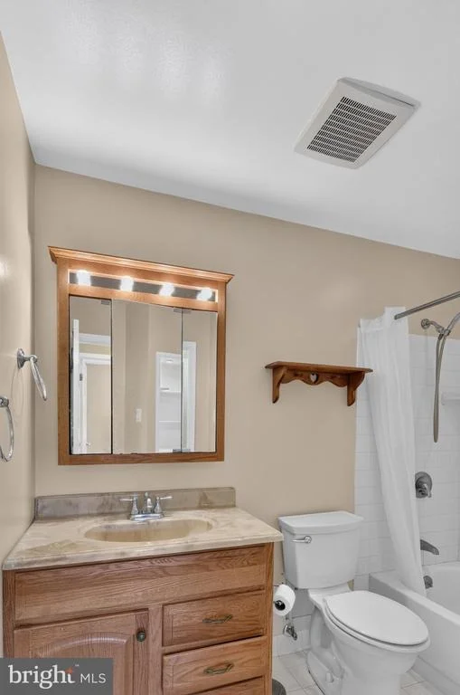Photo of 2220 HALLOW LANE