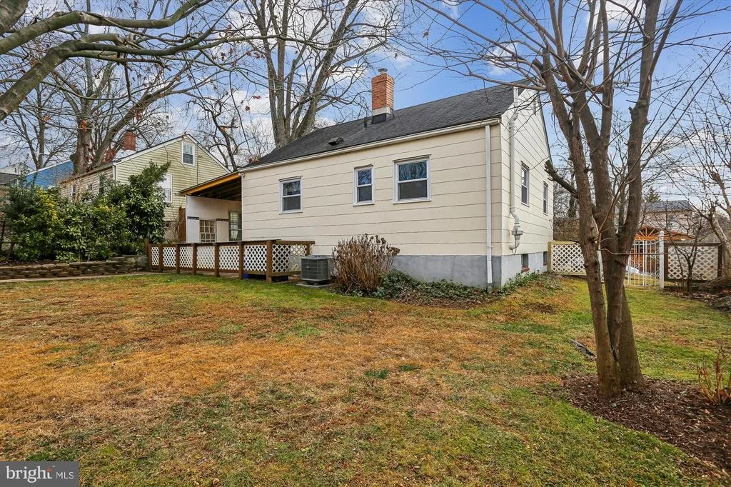 Photo of 12317 MIDDLE ROAD