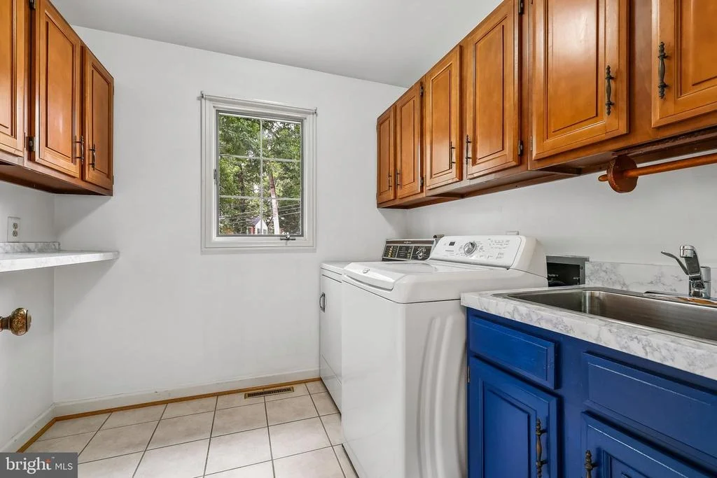 Photo of 9507 NELSON LANE