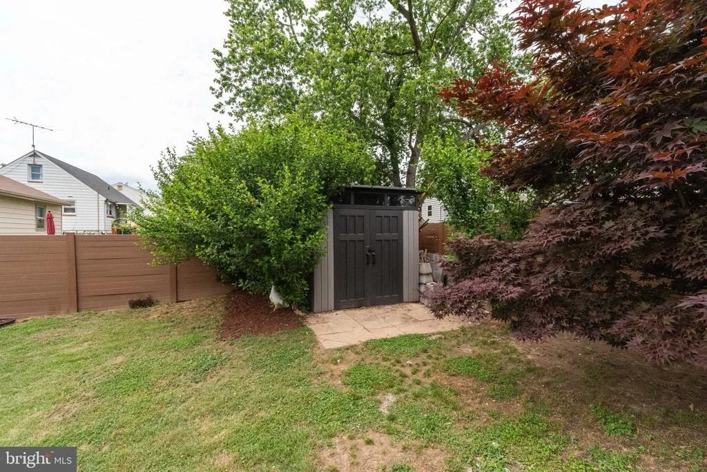 Photo of 8135 HIGHPOINT ROAD