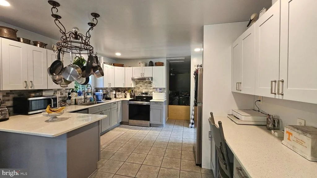 Photo of 400 MONROEVILLE ROAD