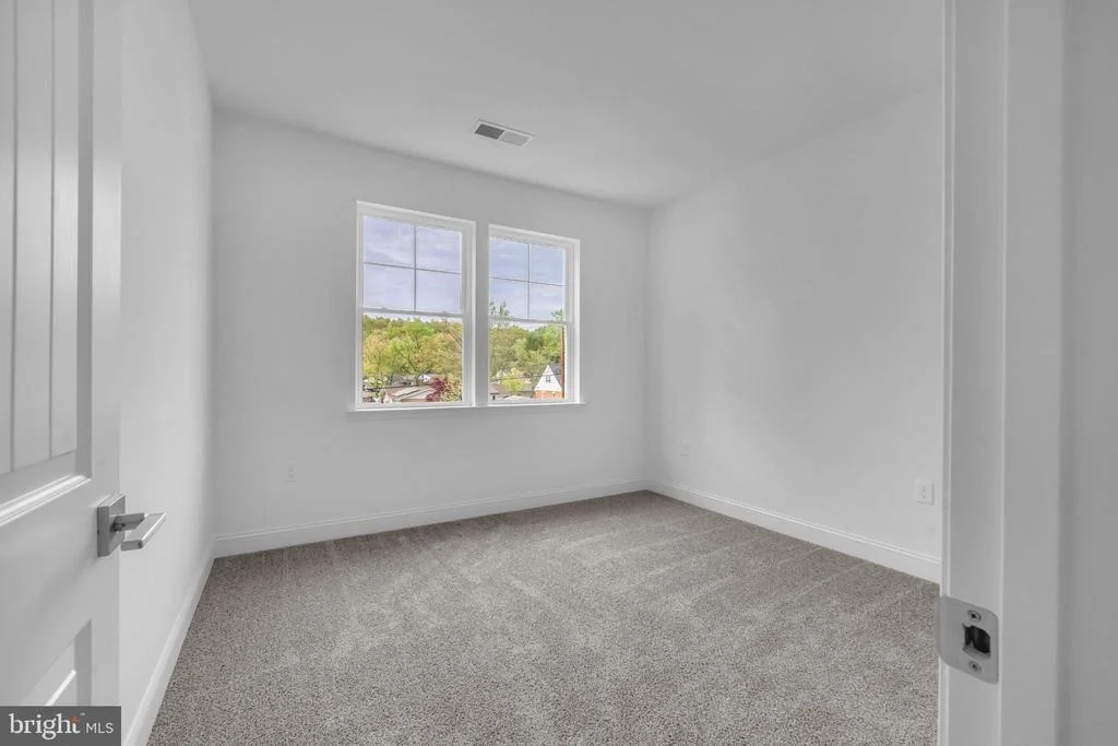 Photo of 413 TRIMBLE ROAD