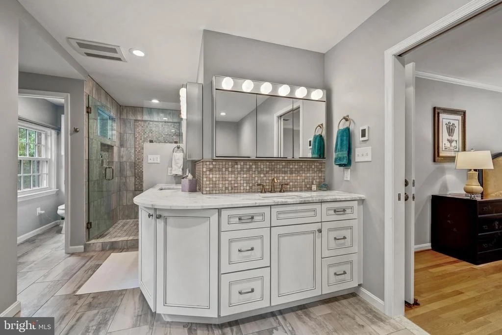 Photo of 7018 GREEN OAK DRIVE