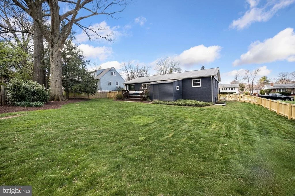 Photo of 11403 NAIRN ROAD