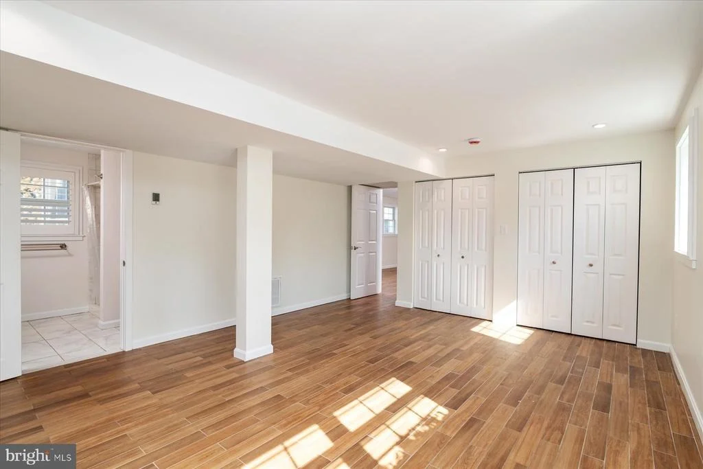 Photo of 100 CARROLL DRIVE
