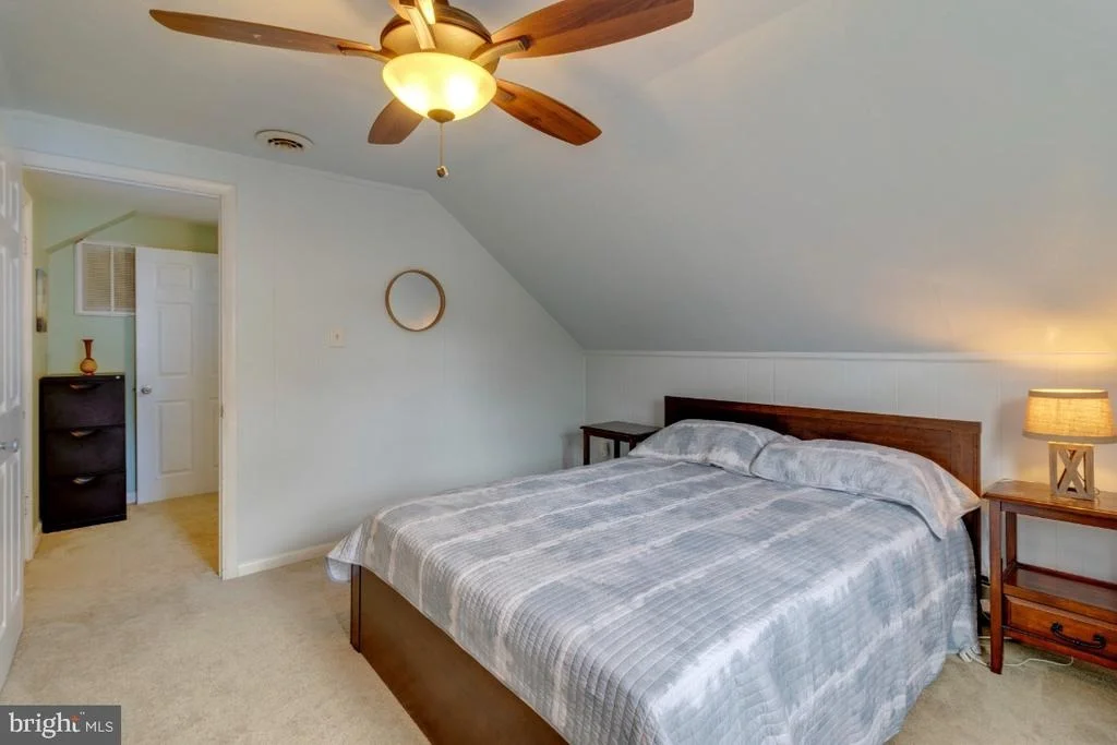 Photo of 903 ROBIN ROAD