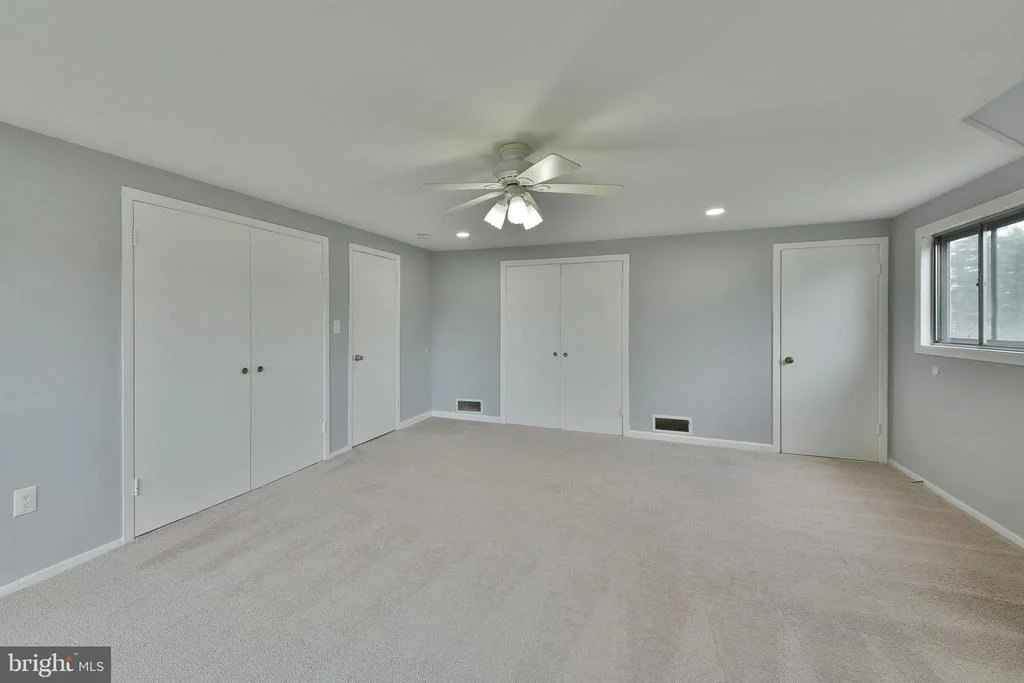 Photo of 8 WINDOVER LANE