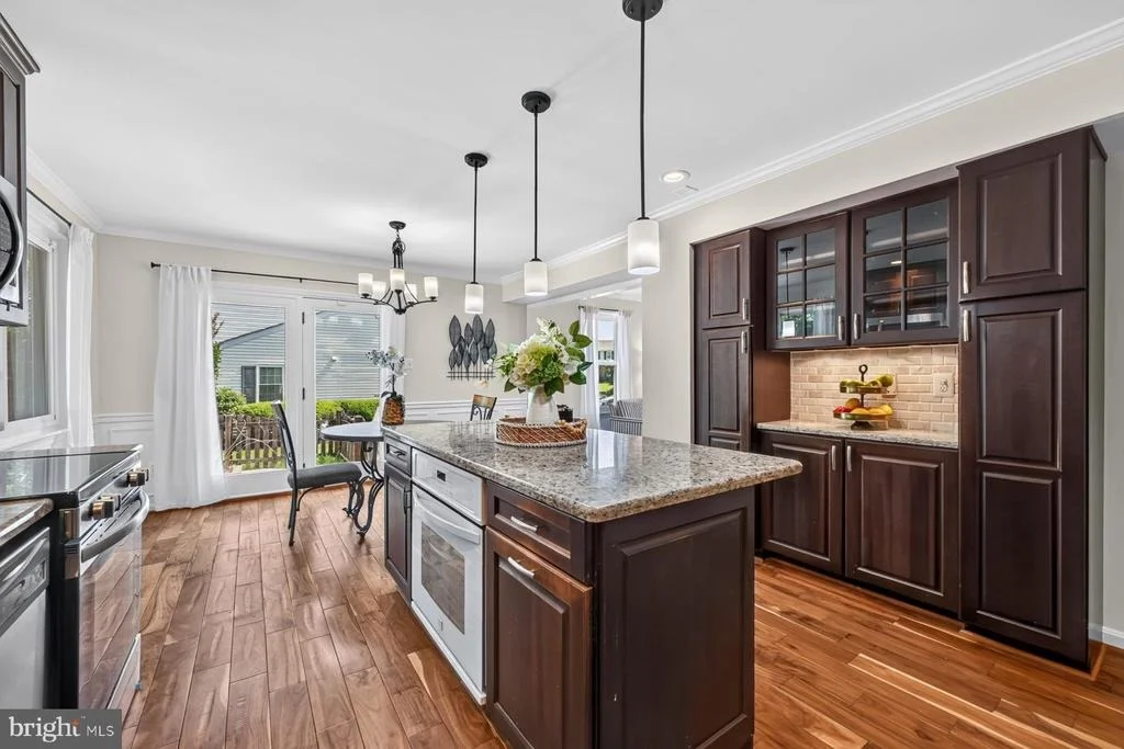 Photo of 8327 SAIL COURT