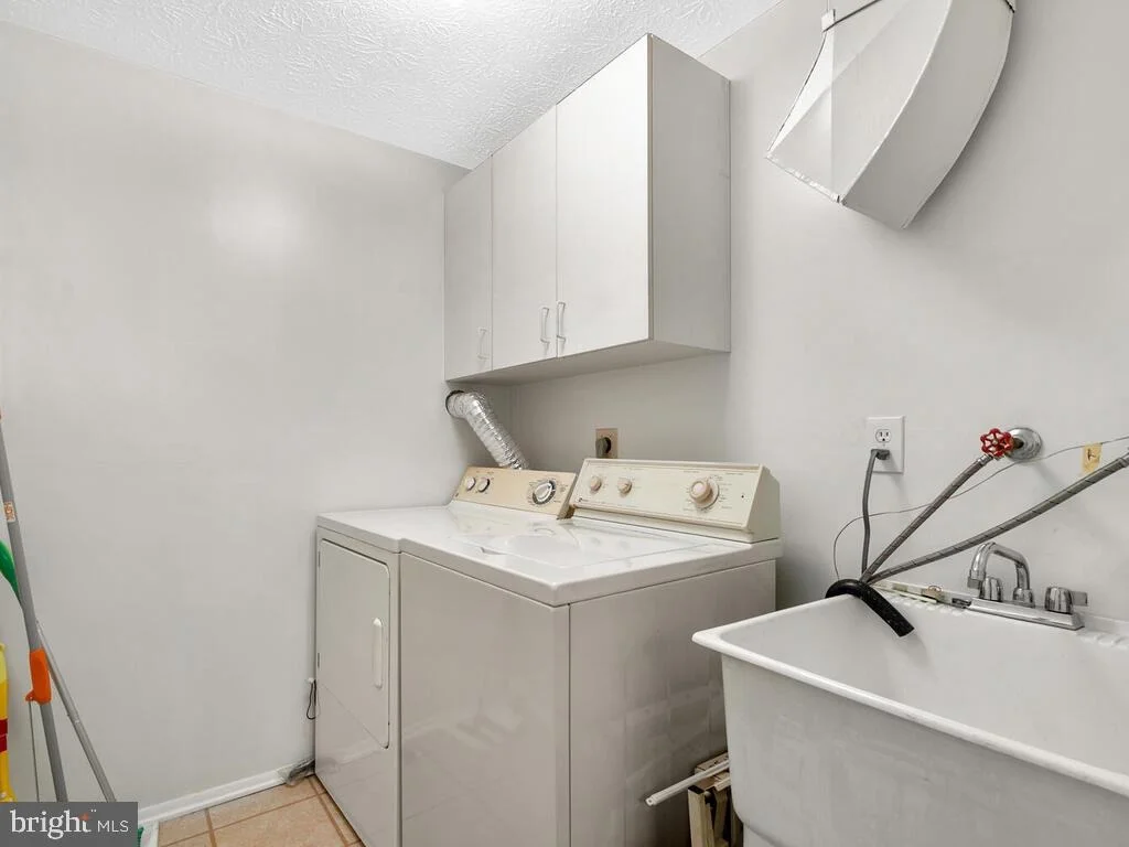 Photo of 4320 LEEDS HALL DRIVE