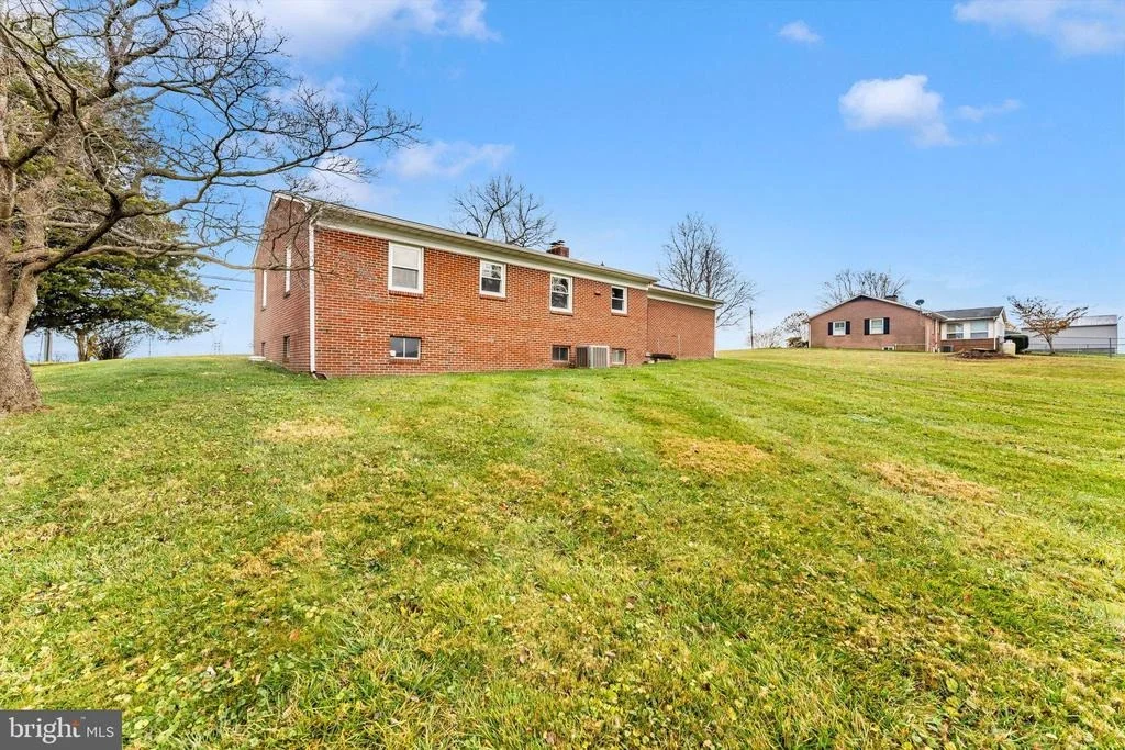 Photo of 6438 BROAD RUN ROAD