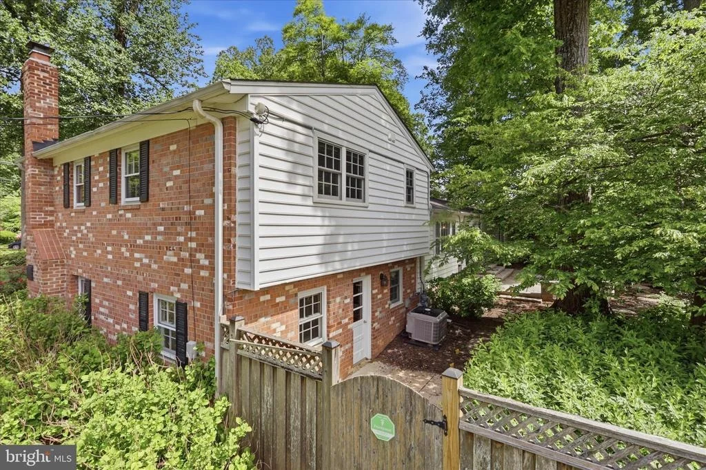 Photo of 4701 RED FOX DRIVE