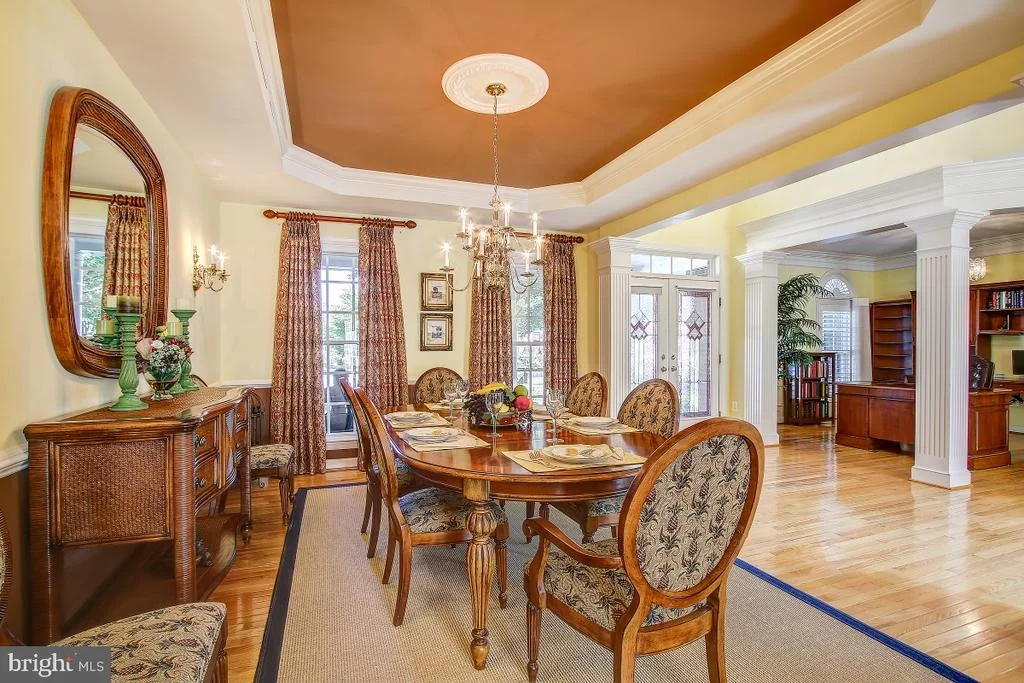 Photo of 6 GLEN EAGLES COURT