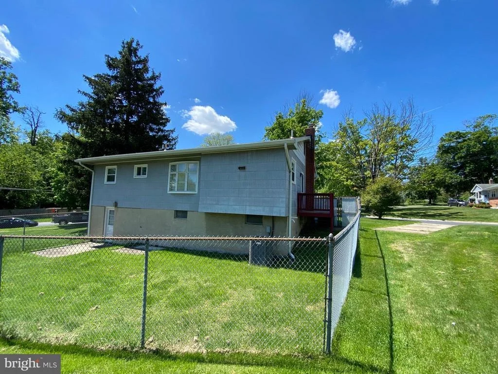 Photo of 13901 BAUER DRIVE