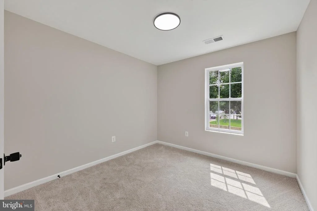 Photo of 231 MOSBY LANE