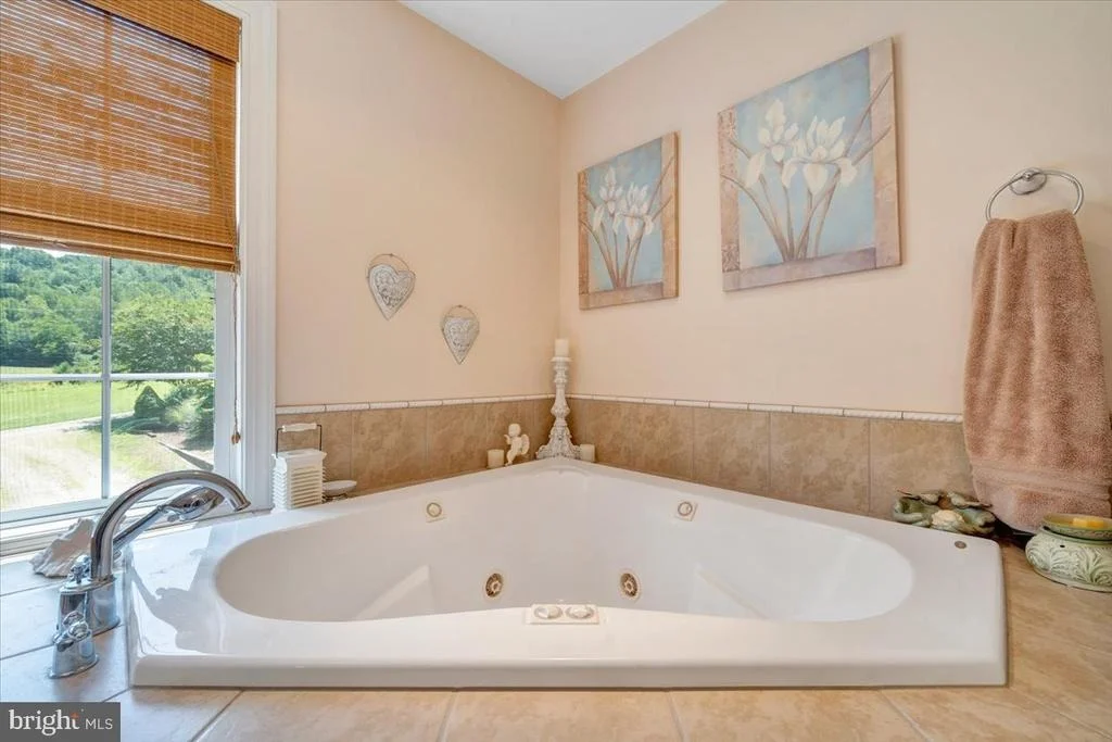 Photo of 2170 LONE IVY ROAD