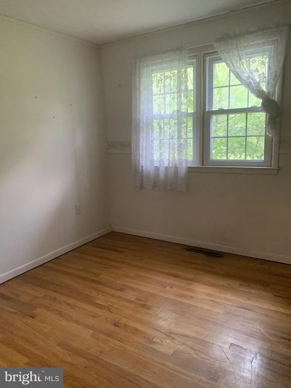 Photo of 1006 CRESTOVER ROAD