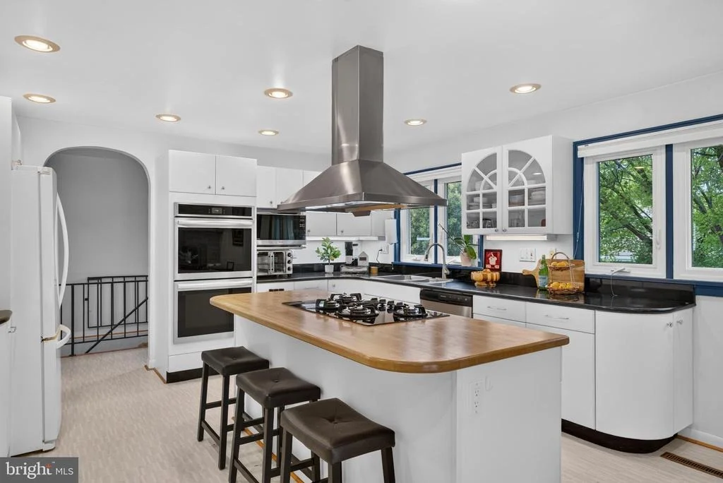 Photo of 2104 CEDAR CIRCLE DRIVE