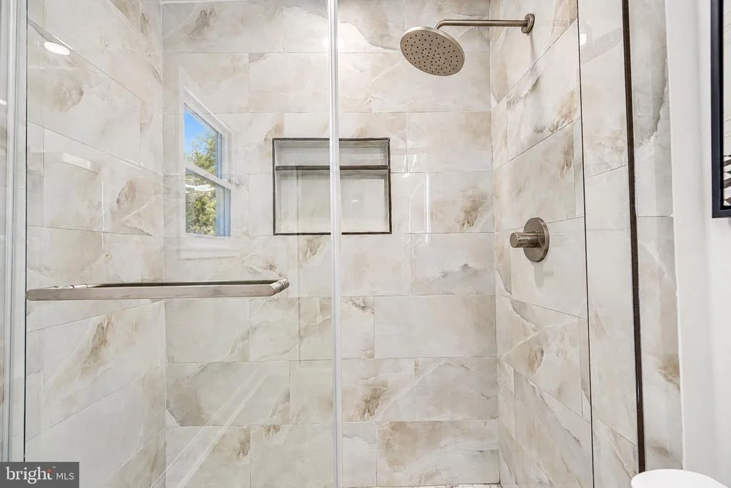 Photo of 1017 ROXLEIGH ROAD