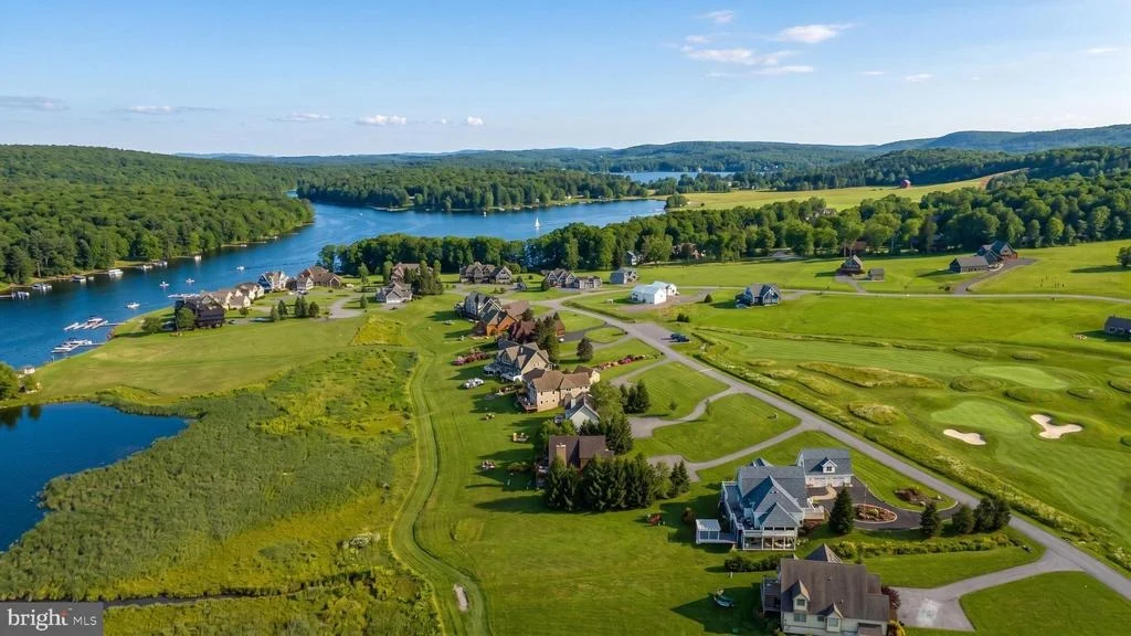 Photo of 282 LAKEFRONT LINKS DRIVE