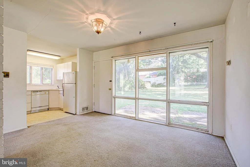 Photo of 7420 AXTON