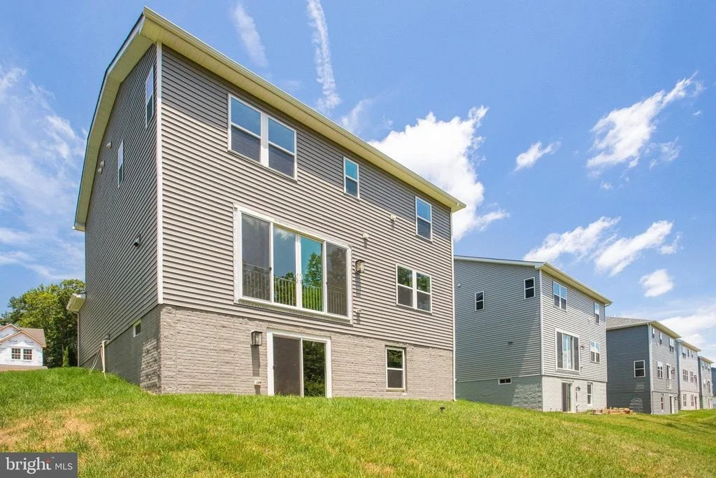 Photo of 35606 PINE NEEDLE LANE