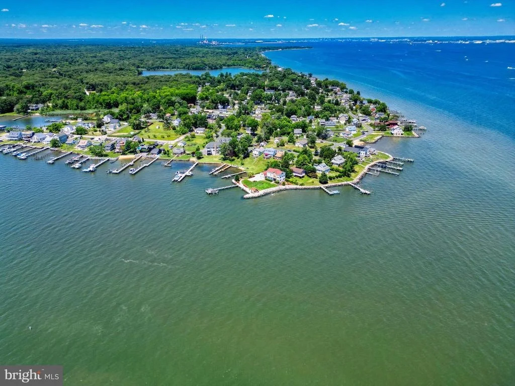 Photo of 2292 LAKE DRIVE