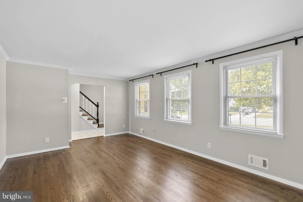 Photo of 1024 BOSLEY ROAD