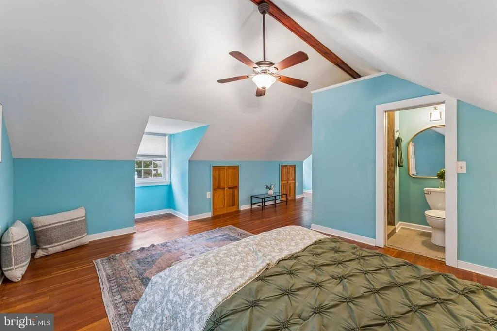 Photo of 812 FOREST GLEN ROAD