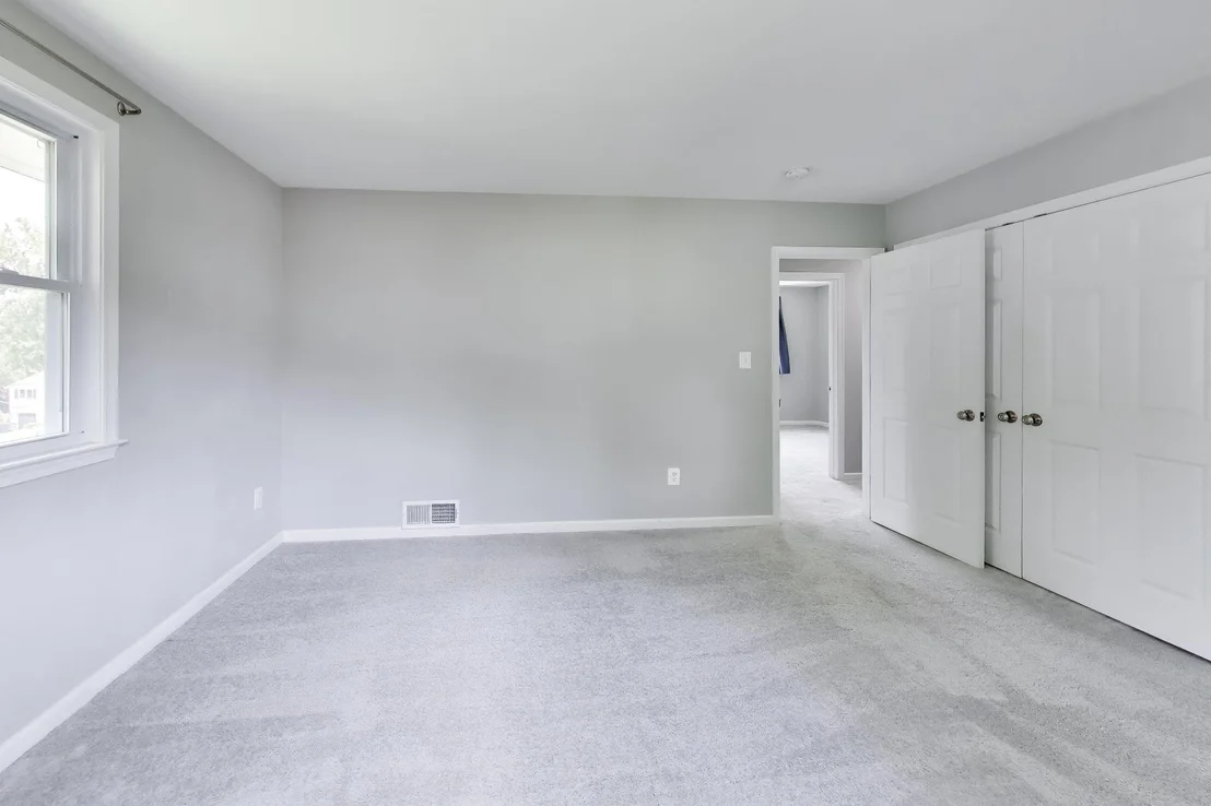 Photo of 5816 AMELIA STREET