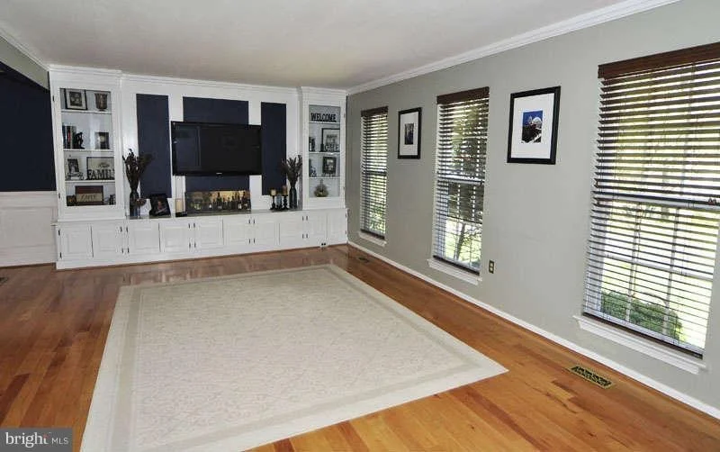 Photo of 9914 HEMLOCK WOODS LANE