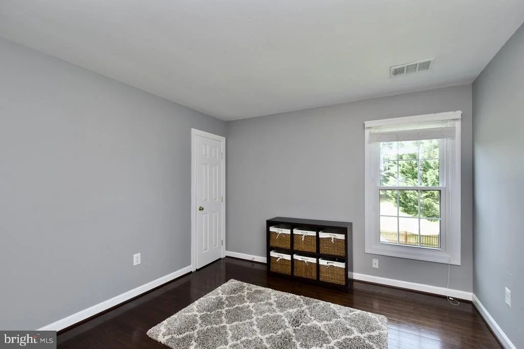 Photo of 5495 ASHLEIGH ROAD