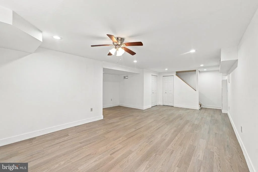 Photo of 2400 E GATE DRIVE