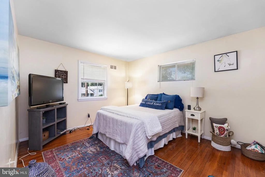 Photo of 6937 NASHVILLE ROAD