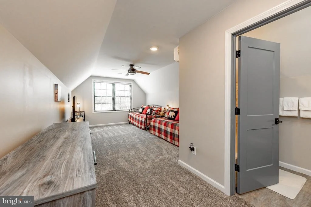 Photo of 220 BILTMORE VIEW