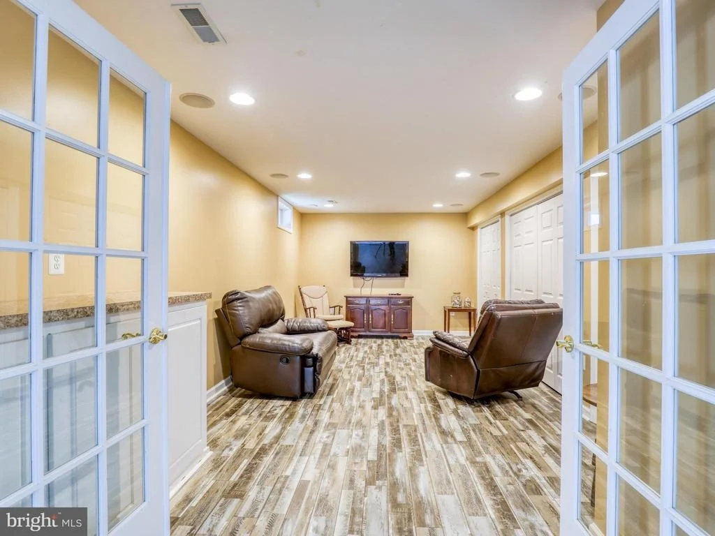 Photo of 11121 SUFFOLK DRIVE