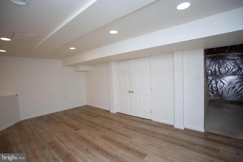 Photo of 143 RAMBLING ROAD