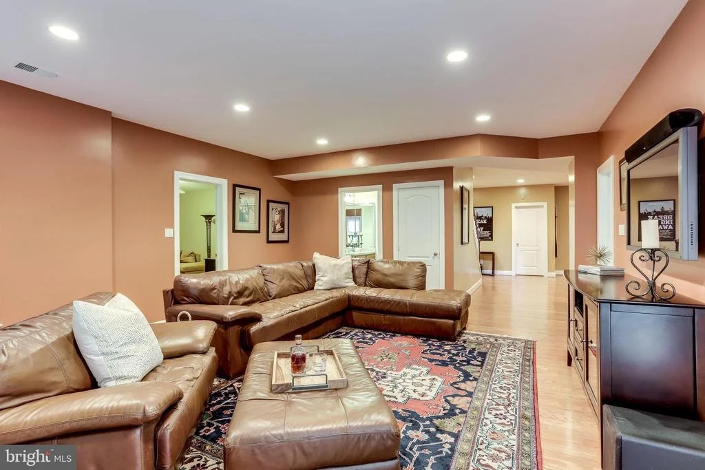 Photo of 12014 CREEKBEND DRIVE