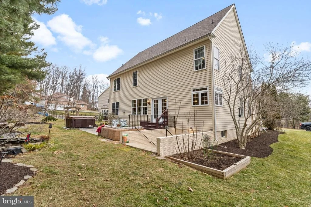 Photo of 5662 WATERLOO ROAD