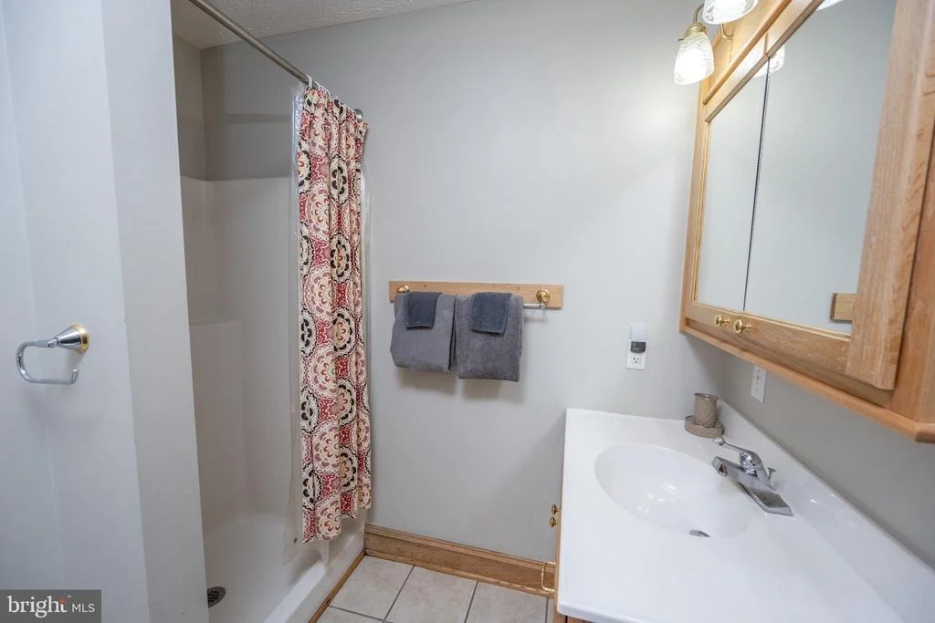 Photo of 723 PINNACLE DRIVE