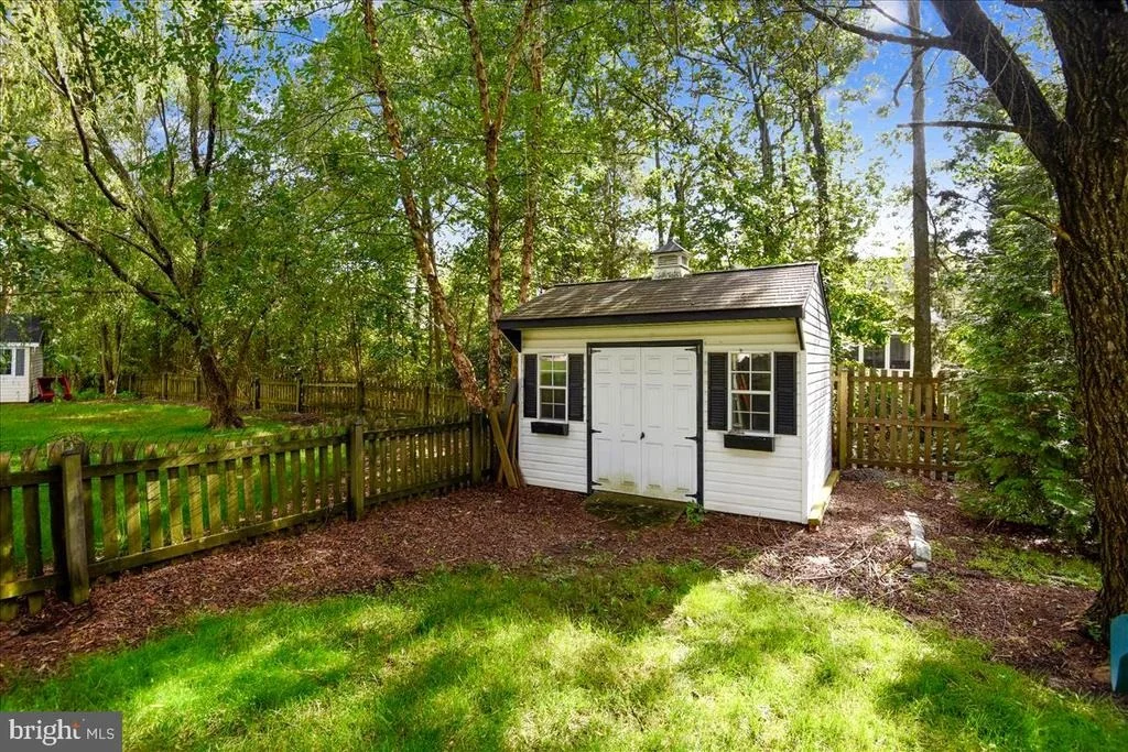 Photo of 25861 SPRING FARM CIRCLE