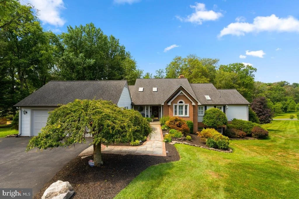 Photo of 17030 BARN RIDGE DRIVE