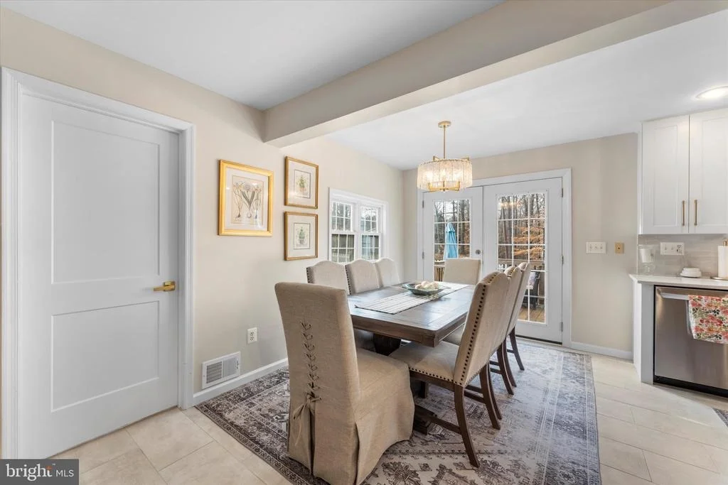 Photo of 8015 STILLBROOKE ROAD