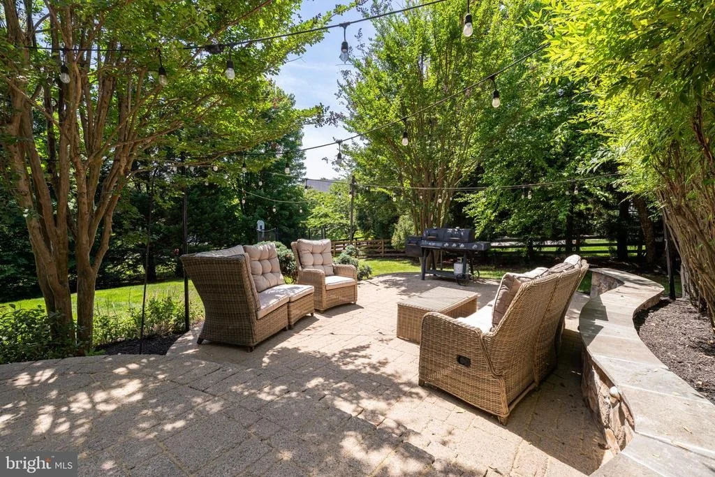 Photo of 24165 SPRING MEADOW CIRCLE