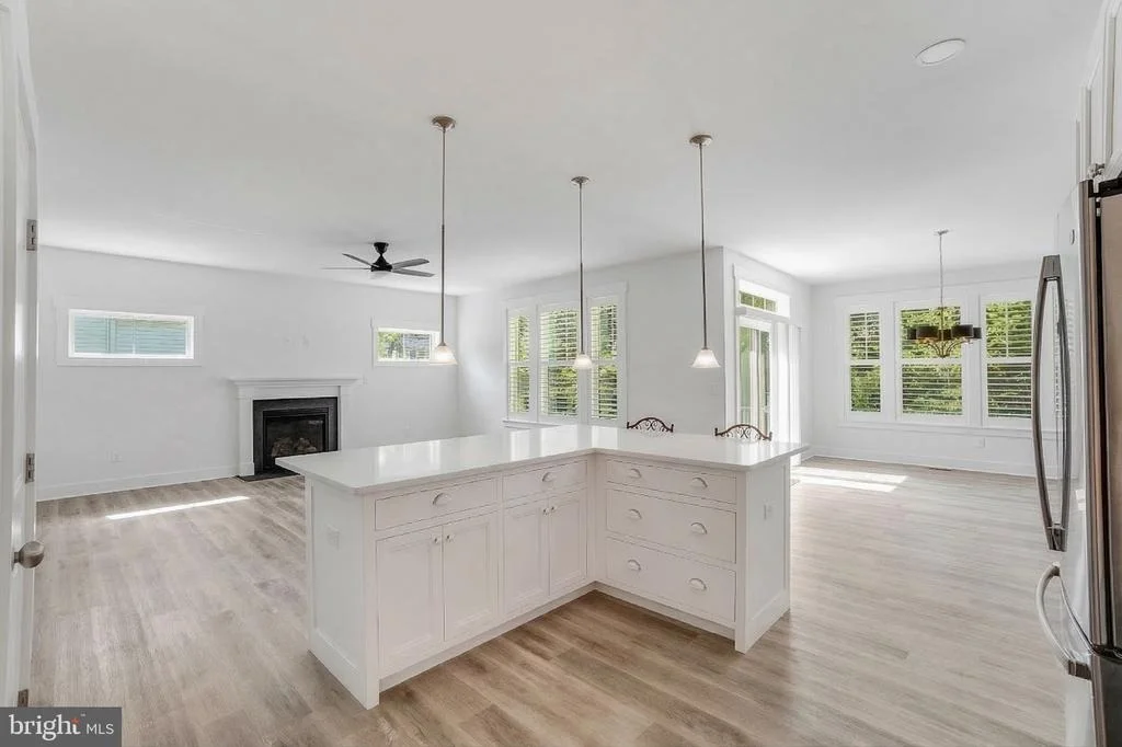 Photo of 16454 FOUR LEAF DRIVE