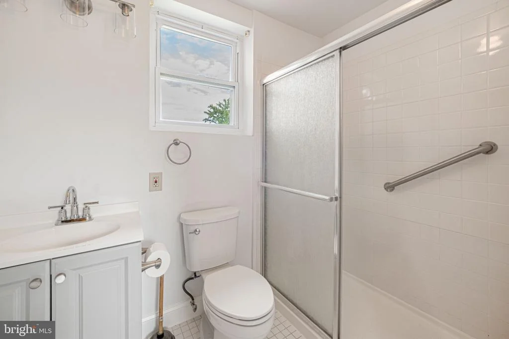 Photo of 1124 45TH PLACE SE