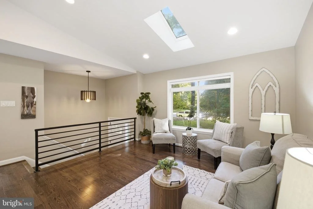 Photo of 7371 CROWN LANE